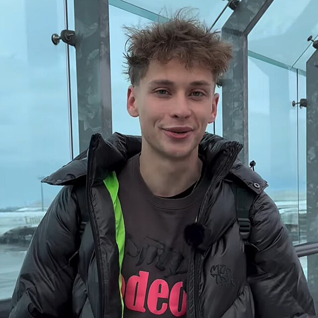 Ro���k Svob�k m��� do Survivoru