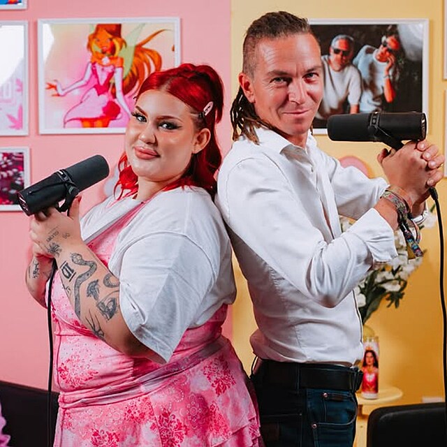 Podcast Sugar Denny a Ivana Barto�e se jmenuje Double Trouble