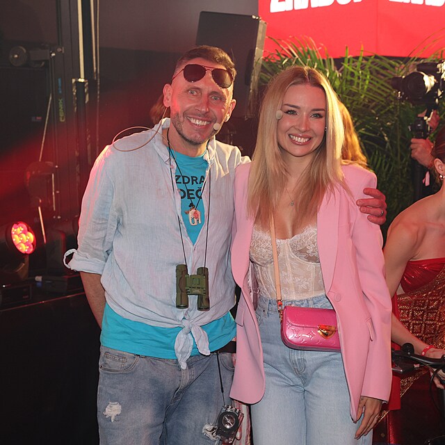 Jan Tuna, Nicole ��chov�