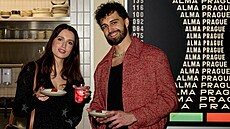 Zp�va�ka Elisabeth Kopecká pat�ila mezi hosty ve�era a zapojila se i do...