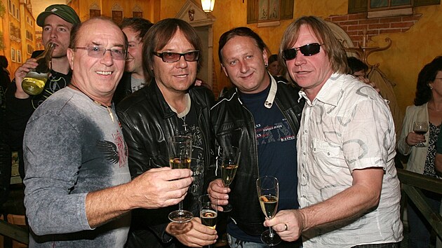 Kapela Olympic v roce 2007