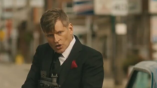 Crispin Glover �el� v�n� �alob�