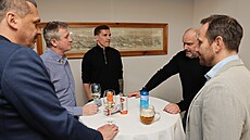 U stole�ku spar�anských legend bylo veselo.