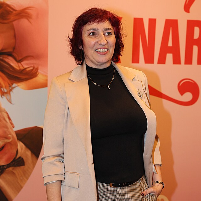 Slavnostn� premi�ra komedie P��n� k narozenin�m: K�tiny, Simona Bab��kov�