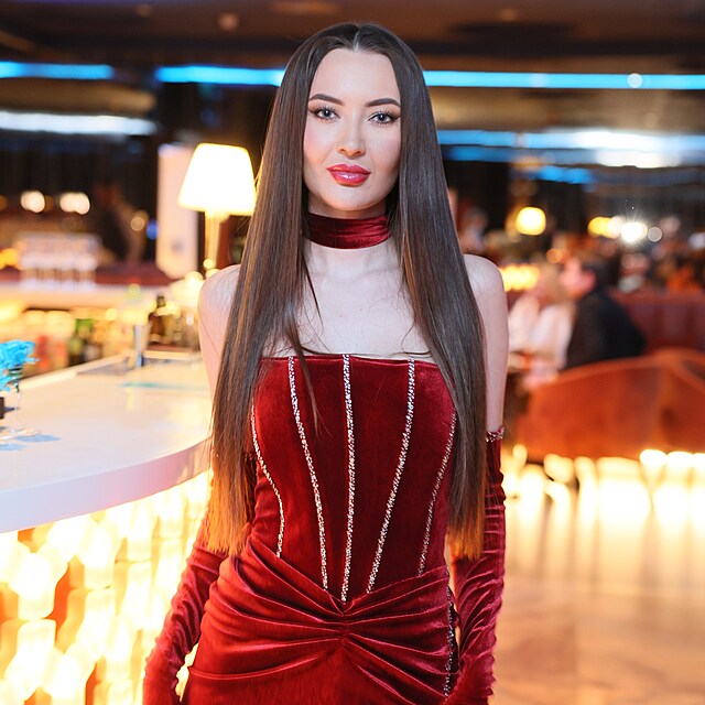 Akce Iluminate na �i�kovsk� v�i s Djkou Mari� Roseckou.