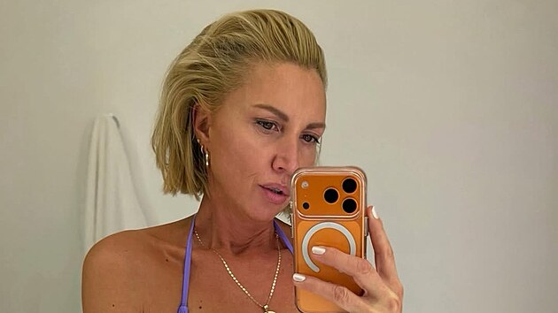 Yvona Mal��ov� Krainov�