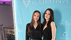 Akce Iluminate na �i�kovské v�i s Elizabeth Kopeckou a s Ta�ánou Makarenko.