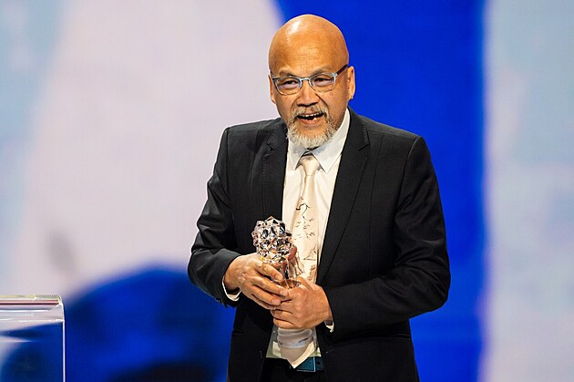 Dũng Nguyễn dostal Lva ze vedlej�� roli ve filmu Letn� �kola, 2001....