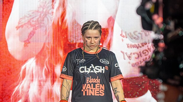 Dominika Elischerov� M�na Clash 15.