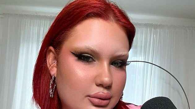 Sugar Denny se roz��lila kv�li tampon�m