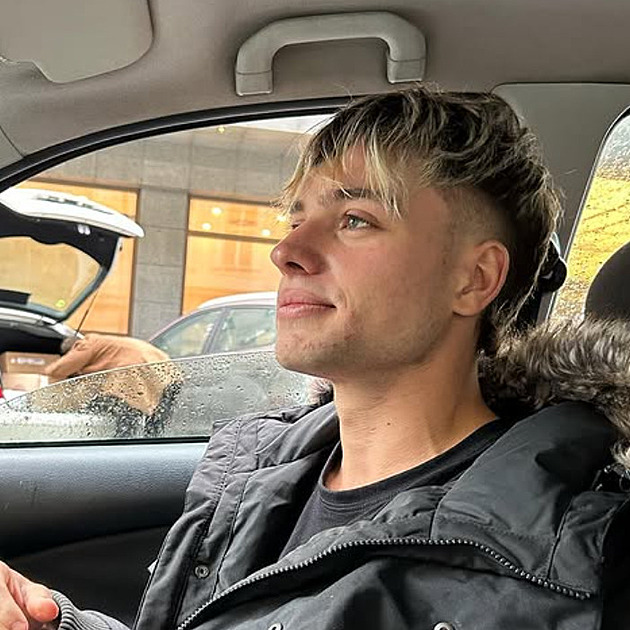 Opat po příletu do Koreje skončil v nemocnici. Nemám pojištění, spadl jsem hlavou na chodník, říká