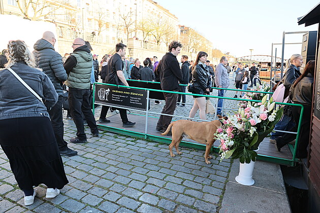 Rozlou�en� s M�nou na Ra��nov� n�b��