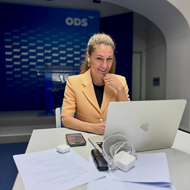 Eva Decroix