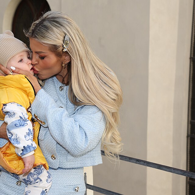 Lela V�mola po rozchodu s Karlosem poprv� mezi lidmi