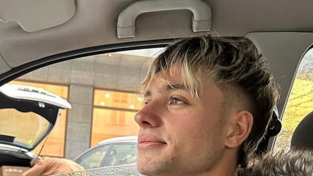 Opat zkolaboval na dovolen�