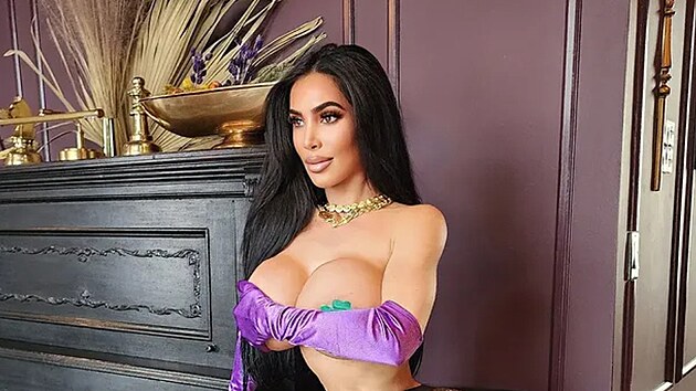 OnlyFans tv�rkyn� Christina Ashten Gourkani
