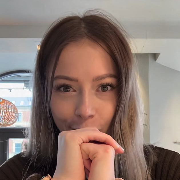 Vystoupila jsem z komfortní zóny, řekla Xholakys. Ubytovala se v hostelu ve smíšeném pokoji