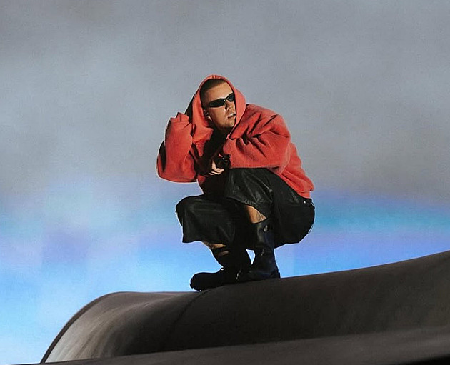 Vrací se Justin Bieber? Podivné vystoupení fanoušci berou jako oficiální návrat