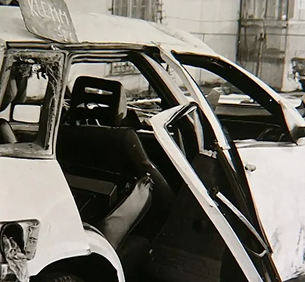 Z�b�r na havarovan� auto po nehod�, kter� Janu Potm�ilovi p�evr�tila �ivot...