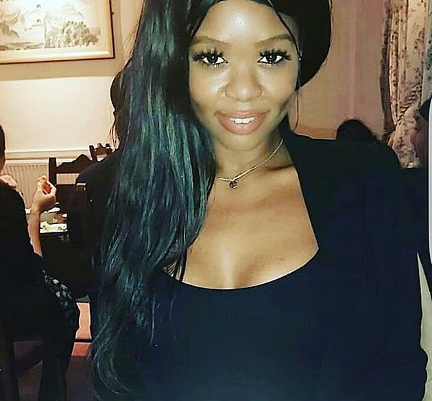 Diarra Akua Eunice Brown zem�ela po plastick�ch �prav�ch