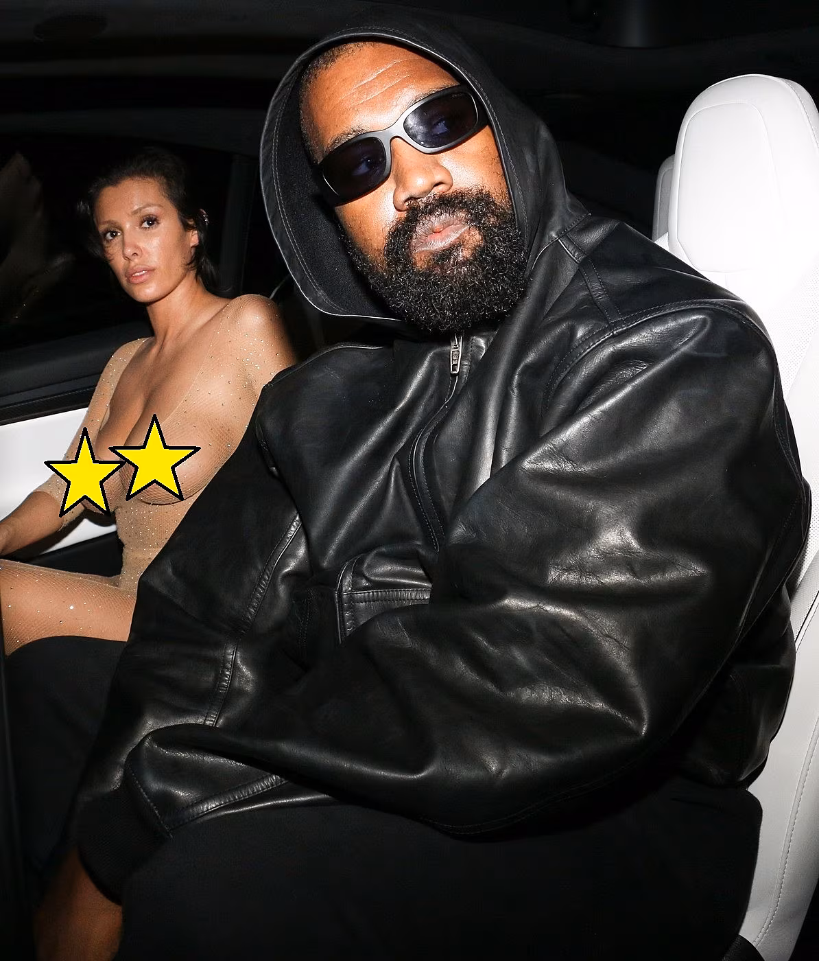 Bianca Censori zase ukazuje prsa!