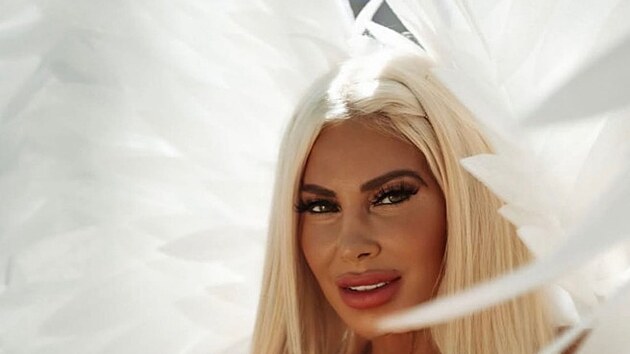 OnlyFans tv�rkyn� Nicole Raccagno