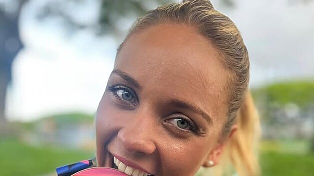 Mara Fl�via zem�ela p�i triatlonu