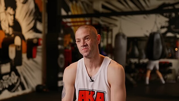 Jarom�r Soukup a Michal Van�ura se utkaj� v boxu