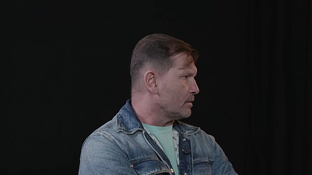 Jarom�r Soukup a Michal Van�ura se utkaj� v boxu