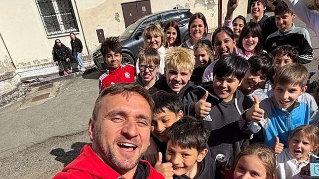 Tary nav�t�vil d�tsk� domov