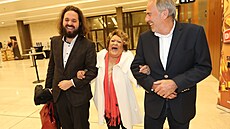 Ji�ina Bohdalová s vnukem a partnerem