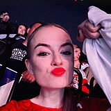 Michaela Pech��kov� fandila Romanovi p��mo na stadionu!