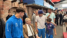 Milo� Zeman zavítal na boxerský turnaj.