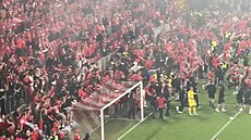 Obrovský pr��vih fanou�k� Slavie