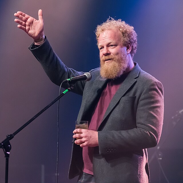 Koncert ,,10 let bez V. H." se uskutecnil pri prilezitosti 10. vyroci umrti prezidenta Vaclava Havla v Praze dne 18.  prosince 2021. Na snimku ekonom Tom� Sedl��ek.