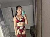 OnlyFans tv�rkyn� a u�itelka Samantha Peer
