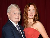 Derek Jacobi, Ellie Bamber