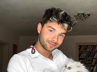 Adam Kajumi