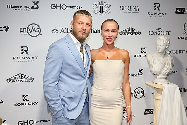 M�dn� p�ehl�dka Poner Luminosa: Nela Slov�kov� a Radek Rou�al