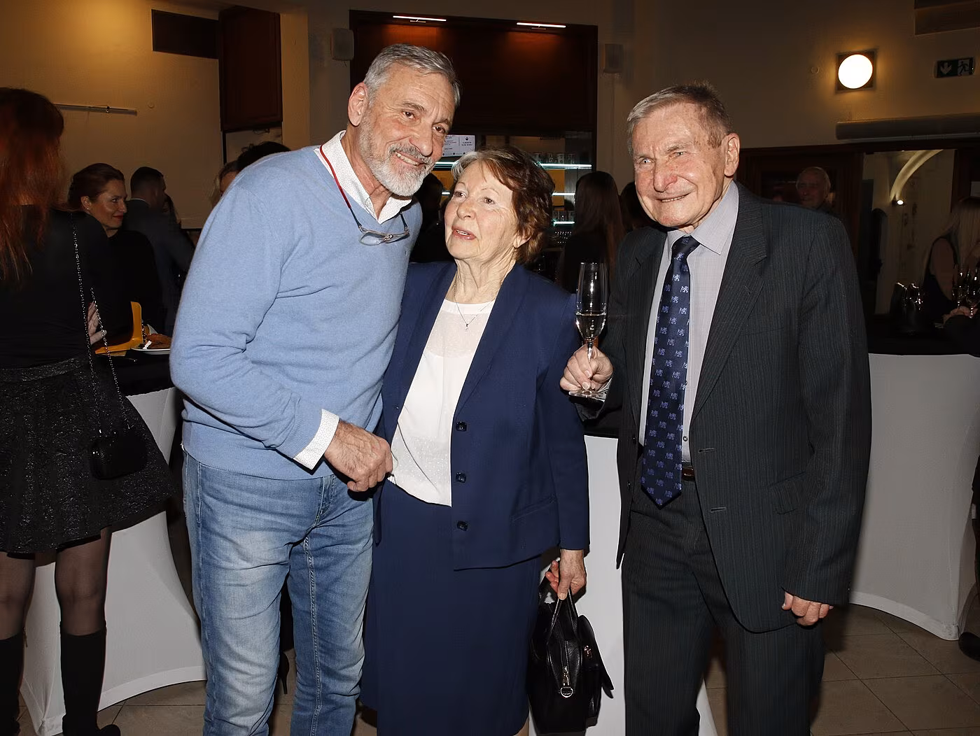 Jan �ensk�, matka Zdenka �ensk� a otec Milo� (zem�el 2024)