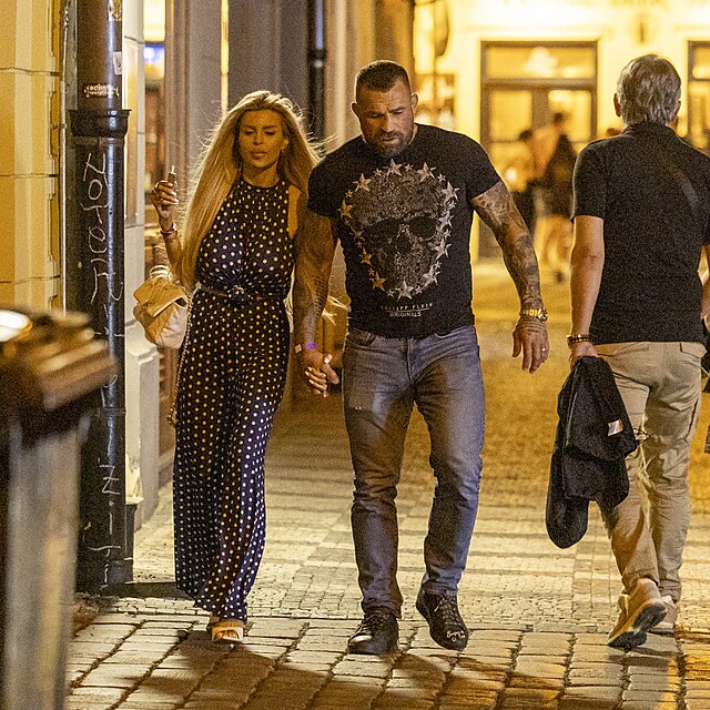 Karlos V�mola a Lela na no�n�m rande v Praze