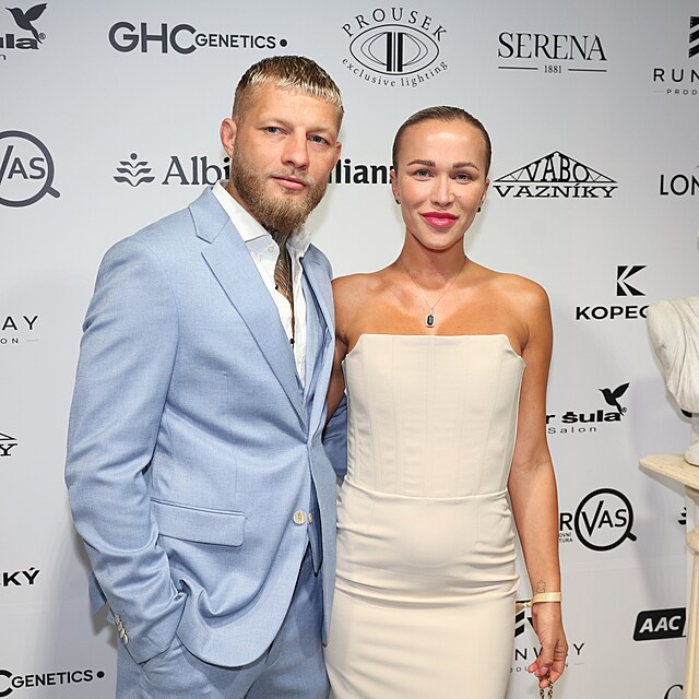 M�dn� p�ehl�dka Poner Luminosa: Nela Slov�kov� a Radek Rou�al