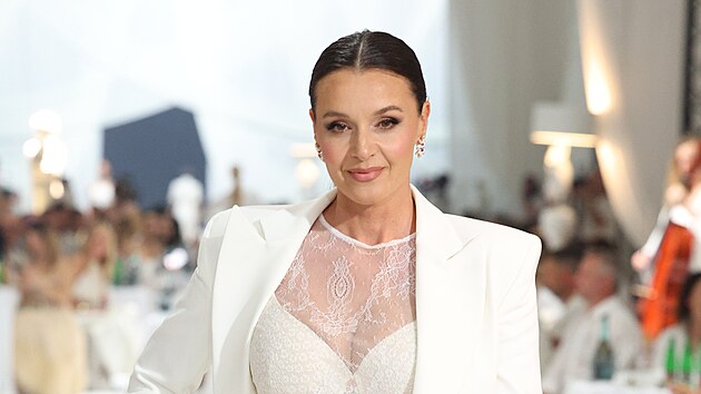 Iva Kubelkov� jako modelka pro Poner