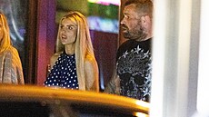 Karlos Vémola a Lela na no�ním rande v Praze