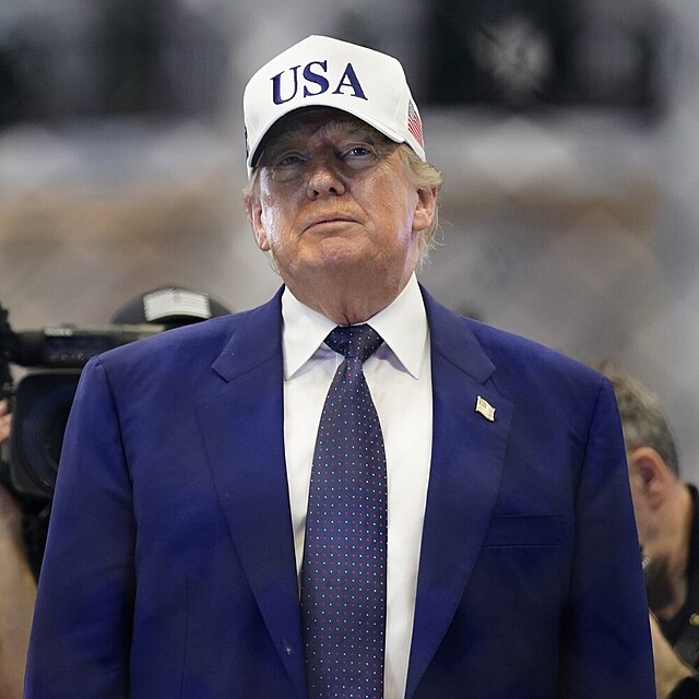 Donald Trump slav� 80. narozeniny.