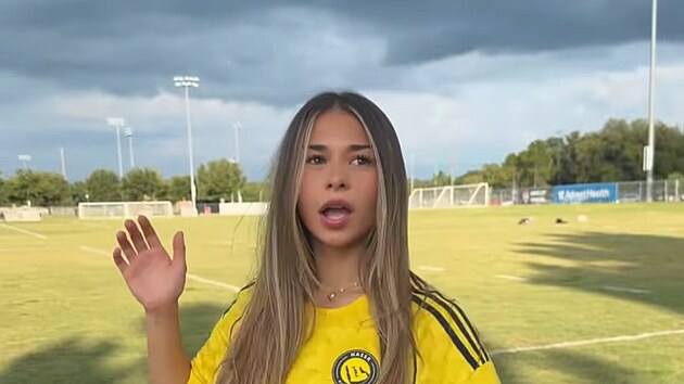 OnlyFans tv�rkyn� Sophie Rain