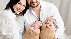 Kamila Nývltová, partner Eddie, dvoj�ata