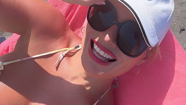 Lucie Borhyov�