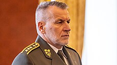 Nový ná�elník generálního �tábu Miroslav Hlavá�