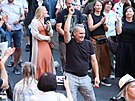 Ji�í Machá�ek oslavil �edesátku po svém. S maracas v rukou vylezl nad dav a...
